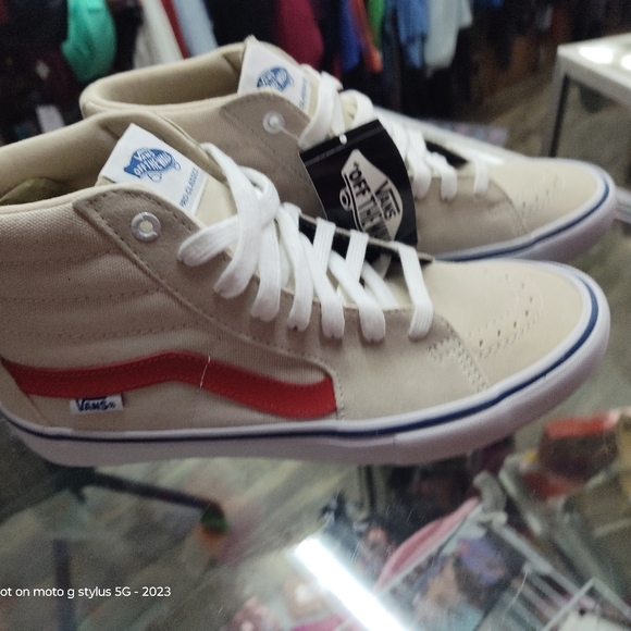 Vans Off The Wall Sk8 Hi High Top Beige/Red Suede Skate Shoes Mens 8.5 NEW - Picture 4 of 7